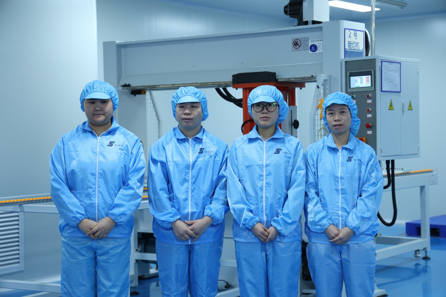 Fujian Yanse Class-100,000 cleanroom converting engineers